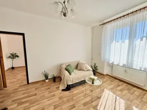 Pronájem bytu 2+1, Mladá Boleslav, náměstí Republiky, 48 m2