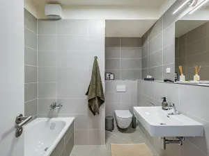 Prodej bytu 1+kk, Praha - Dolní Měcholupy, Honzíkova, 33 m2