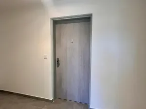 Pronájem bytu 1+kk, Praha - Vysočany, Poděbradská, 33 m2