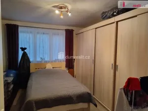 Prodej bytu 2+1, Cheb, Valdštejnova, 68 m2