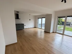 Pronájem rodinného domu, Praha - Klánovice, Lovčická, 120 m2