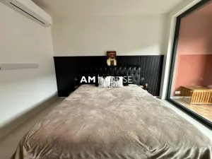 Pronájem bytu 3+kk, Praha - Karlín, Sokolovská, 80 m2