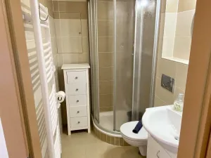 Pronájem bytu 1+kk, Mníšek pod Brdy, Ke škole, 24 m2