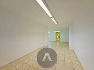 Pronájem obchodního prostoru, Rosice, Trávníky, 70 m2