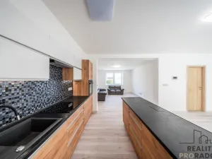 Prodej rodinného domu, Čejkovice, V Sadech, 180 m2