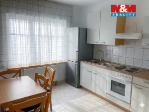 Pronájem bytu 2+1, Mladá Boleslav - Mladá Boleslav I, Staroměstské náměstí, 90 m2