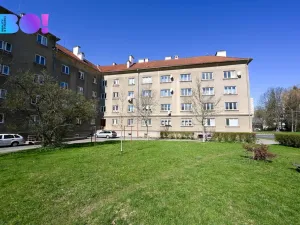 Prodej bytu 3+1, Šumperk, nám. Republiky, 27 m2