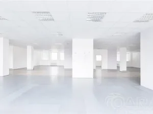 Pronájem kanceláře, Písek, U Vodárny, 614 m2