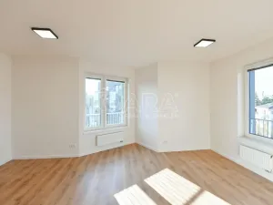 Pronájem bytu 1+kk, Benešov, Suchánkova, 33 m2