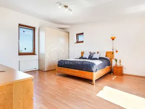 Prodej rodinného domu, Zeleneč, U Lesoparku, 174 m2