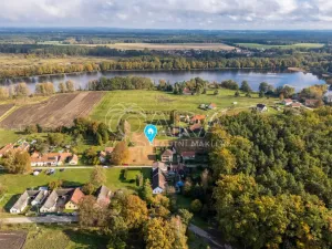 Prodej pozemku pro bydlení, Třeboň, 4758 m2