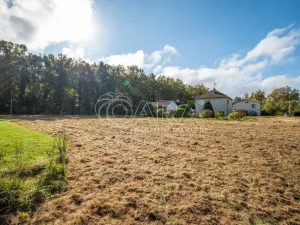 Prodej pozemku pro bydlení, Třeboň, 4758 m2