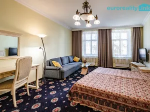 Pronájem ubytování, Karlovy Vary, Libušina, 340 m2