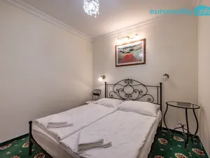 Pronájem ubytování, Karlovy Vary, Libušina, 340 m2