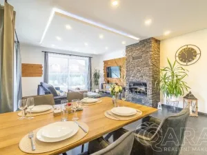 Prodej rodinného domu, Rožmitál pod Třemšínem - Zalány, 180 m2