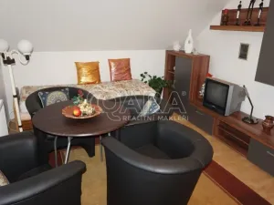 Prodej rodinného domu, Hrochův Týnec, Zámecká, 115 m2