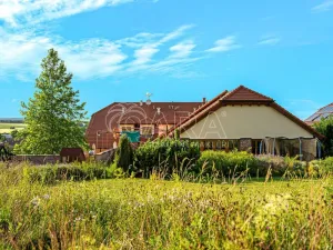 Prodej ubytování, Hlohovec, Na kopci, 1450 m2