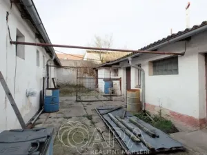 Prodej rodinného domu, Milovice - Benátecká Vrutice, 300 m2