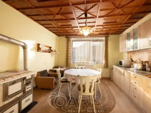 Prodej rodinného domu, Milovice - Benátecká Vrutice, 300 m2