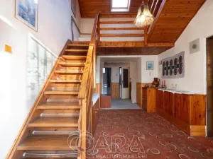 Prodej rodinného domu, Milovice - Benátecká Vrutice, 300 m2