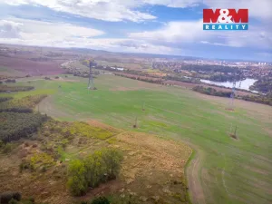 Prodej pole, Praha - Šeberov, 2421 m2