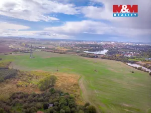 Prodej pole, Praha - Šeberov, 2421 m2