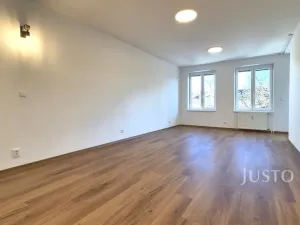 Pronájem bytu 2+kk, Písek - Pražské Předměstí, V Portyči, 65 m2