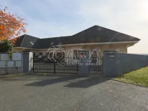 Prodej rodinného domu, Jesenice, Papoušková, 695 m2