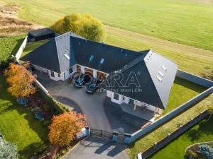 Prodej rodinného domu, Jesenice, Papoušková, 347 m2