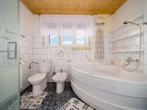 Prodej rodinného domu, Lázně Bělohrad, Tyršova, 247 m2