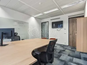Pronájem kanceláře, Praha - Dejvice, Evropská, 236 m2