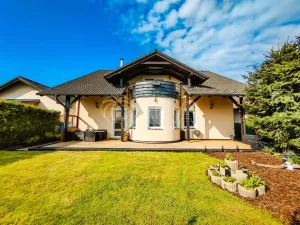 Prodej rodinného domu, Srubec, 334 m2