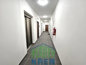 Pronájem bytu 2+kk, Praha - Hlubočepy, Fabiánové, 41 m2