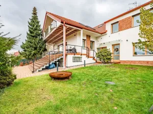 Pronájem kanceláře, Roztoky, Nad vinicemi, 393 m2