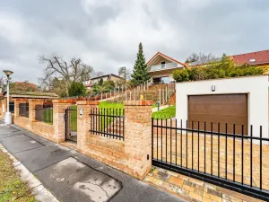 Pronájem kanceláře, Roztoky, Nad vinicemi, 393 m2