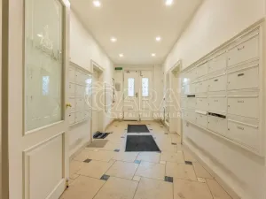 Prodej bytu 1+kk, Praha - Smíchov, Radlická, 25 m2