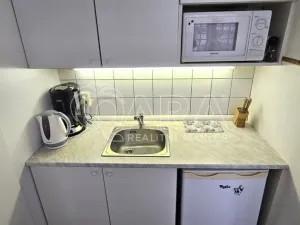 Pronájem obchodního prostoru, Králův Dvůr - Počaply, Plzeňská, 18 m2