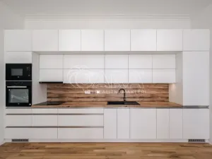 Pronájem bytu 2+kk, Praha - Nusle, Jaromírova, 58 m2