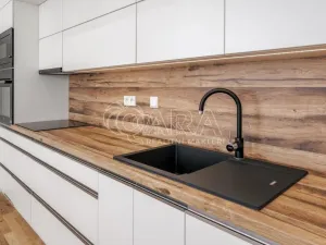 Pronájem bytu 2+kk, Praha - Nusle, Jaromírova, 58 m2