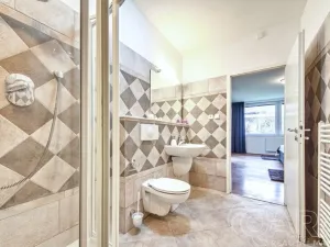 Pronájem rodinného domu, Dolní Břežany, V Úvozu, 380 m2