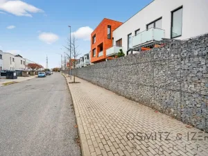 Prodej bytu 1+kk, Praha - Hostavice, Hrabovská, 70 m2