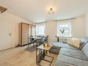Prodej bytu 2+kk, Praha - Smíchov, Holubova, 48 m2