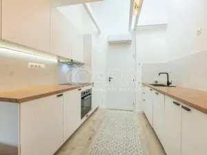 Prodej bytu 2+kk, Praha - Smíchov, Holubova, 48 m2