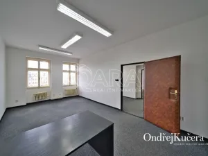 Prodej činžovního domu, Trutnov - Vnitřní Město, Krakonošovo náměstí, 857 m2