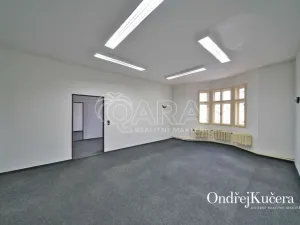 Prodej činžovního domu, Trutnov - Vnitřní Město, Krakonošovo náměstí, 857 m2