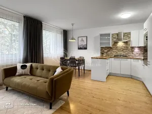 Prodej bytu 3+kk, Praha - Lhotka, Novodvorská, 69 m2