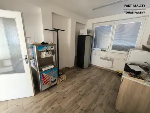 Pronájem obchodního prostoru, Ústí nad Labem, Masarykova, 69 m2