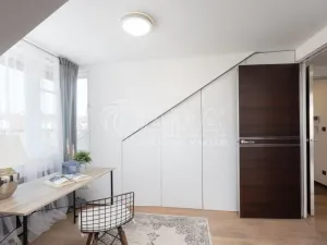 Pronájem bytu 4+kk, Praha - Vršovice, Bělocerkevská, 146 m2