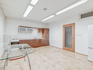 Prodej skladu, Bělotín, 1029 m2
