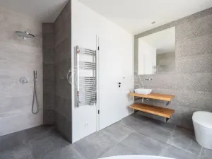 Prodej rodinného domu, Statenice, Nad Vinicí, 270 m2